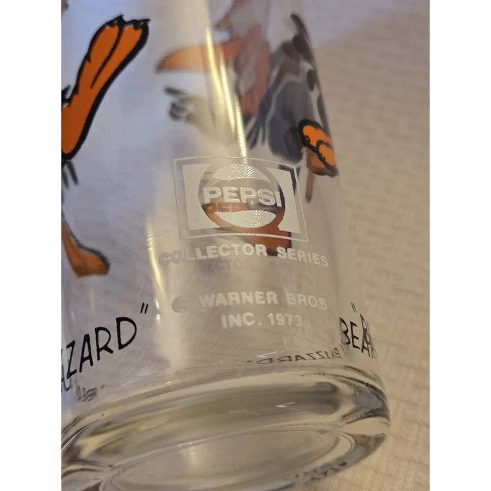 1973 PEPSI/WARNER BROS. LOONEY TUNES GLASSES ELMER FUDD AND BEAKY BUZZARD